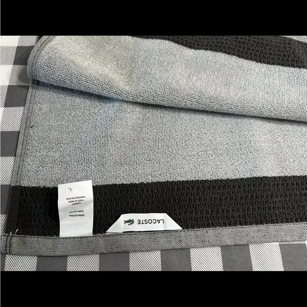Lacoste Bath Towel 100% Cotton 30" x 52" Gray Big Crocodile Logo - Picture 7 of 8